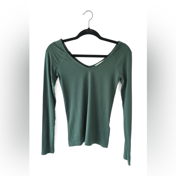 Madewell V Neck Shirt - Picture 4 of 6